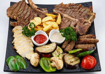 Мясной Assorti "BATYR" на 4 персоны: купить по цене 21990.00, вес: 3025 Мясной Assorti "BATYR" на 4 персоны
