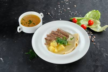 Бешбармак с говядиной: купить по цене 400.00, вес: 350 Бешбармак с говядиной